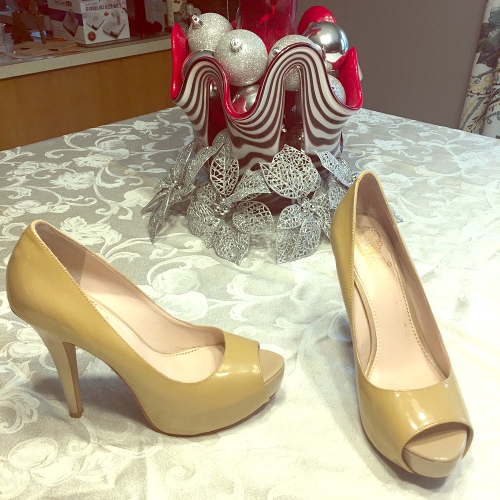 Vince Camuto peep toe